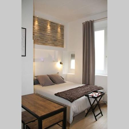 ビユールバンヌL'Escapade De Lyon, Charpennes, Jacuzzi Et Emplacement Idealアパートメント エクステリア 写真