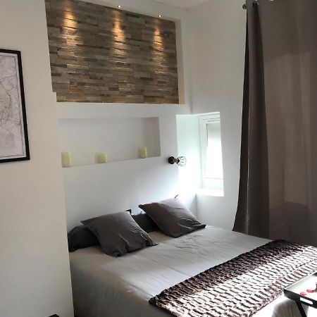 ビユールバンヌL'Escapade De Lyon, Charpennes, Jacuzzi Et Emplacement Idealアパートメント エクステリア 写真
