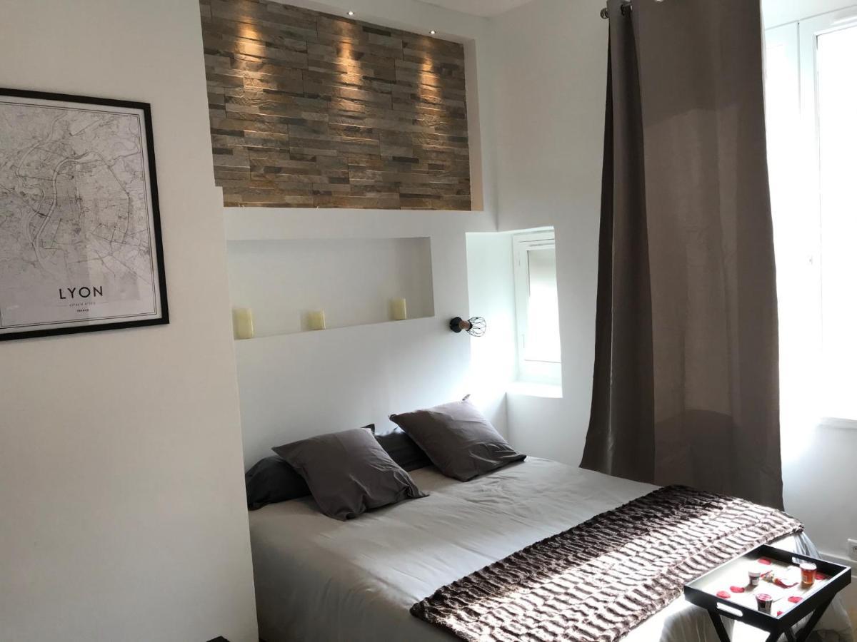 ビユールバンヌL'Escapade De Lyon, Charpennes, Jacuzzi Et Emplacement Idealアパートメント エクステリア 写真